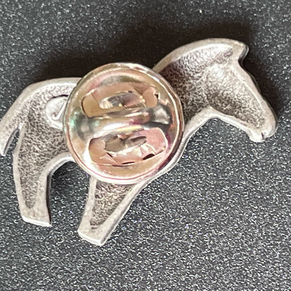 Beautiful intricate design San Diego Zoo vintage zebra pin - Picture 4 of 5